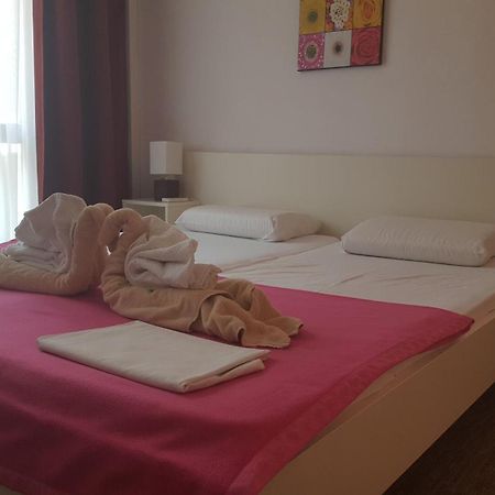 Guest House Zeba & Riviera سيلو المظهر الخارجي الصورة