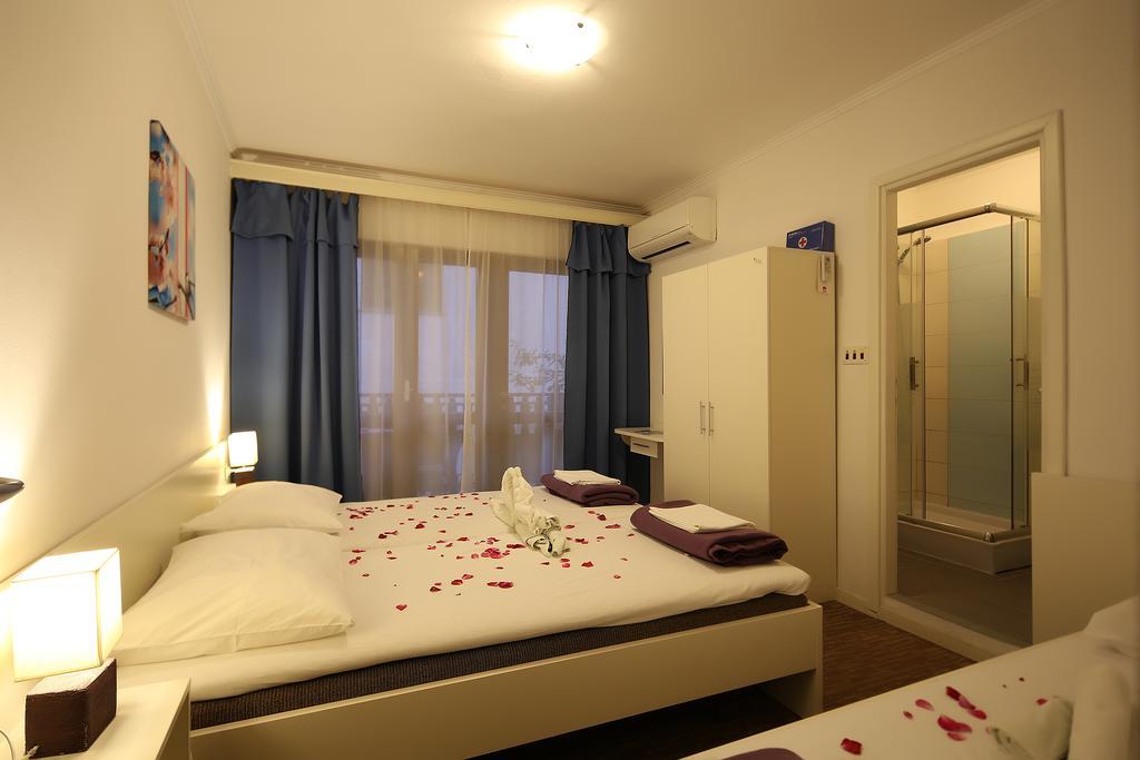 Guest House Zeba & Riviera سيلو المظهر الخارجي الصورة
